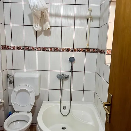 Апартаменты New Hill House Високо